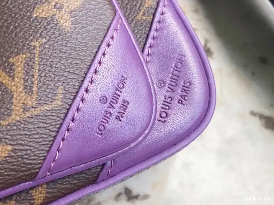 WIS VUITTON LOUIS MESSENGER TRIO 0621